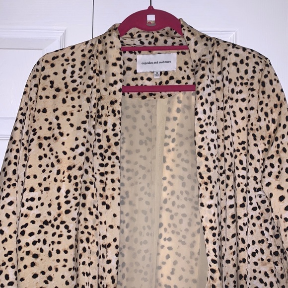 cupcakes & cashmere | Sweaters | Cupcake And Cashmere Leopard Print